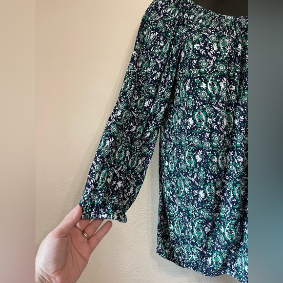 Michael Kors, size medium. - Picture 4 of 5